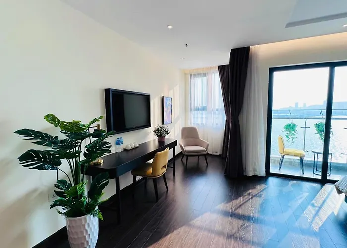 08a18 Sea View Homestay *